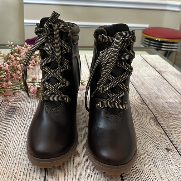 | Timberland Allington Hiker Heeled Boots - Picture 6 of 15